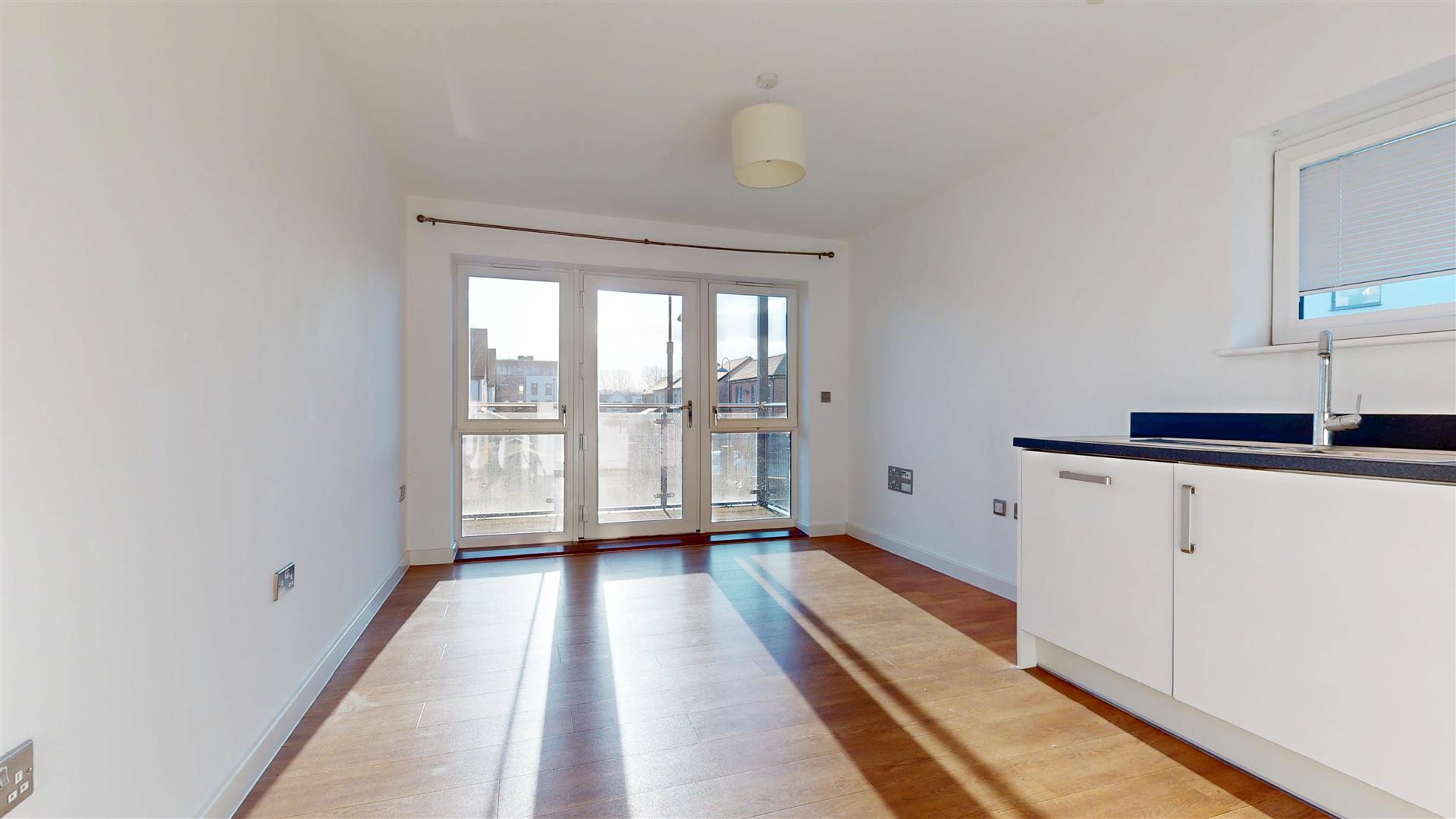 1 bed property in Atlas Way, Oakgrove